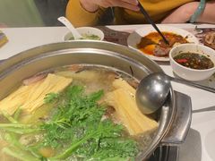 -烹然四季椰子鸡火锅(姚家园万象汇店)