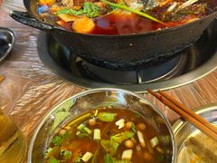-鸿顺老铁锅美蛙鱼府(解放碑店)