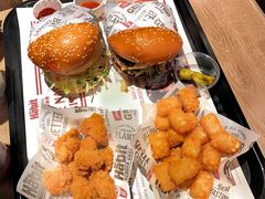 -The Habit Burger Grill 哈比特汉堡(复兴soho店)
