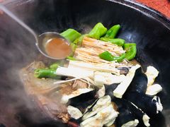 -边江铁锅炖鱼(振八街店)