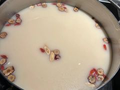 -尚尚仙·酸汤猪手·猪肚鸡火锅(华联万柳购物中心店)