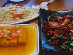 -隔壁老王·家常云南菜(花巷店)