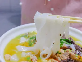 卷*