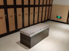 -腾冲洞山温泉村