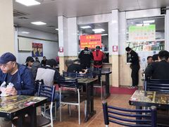 大堂-春雨羊汤店(广开四马路总店)