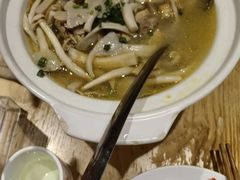-湘阁里辣(沙井华润万家店)