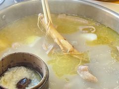 -朴小妹人参鸡汤火锅(长白山万达店)