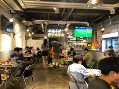 大堂-有局·成都市井烧烤·精酿啤酒(双楠店)