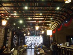 -钟书阁(松江泰晤士小镇店)