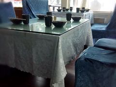 靠窗位-巴扎美食·新疆菜·西域歌舞表演餐厅(新疆大厦店)