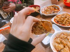 -继红顺河抄手名小吃