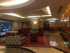 -深圳富苑皇冠假日套房酒店