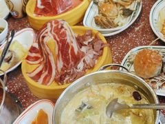 -四囍码头海鲜烧烤自助火锅(外滩南京东路悦荟广场店)
