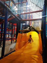 -动力星球家庭亲子游乐中心