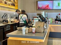 -星巴克臻选(金桥国际店)
