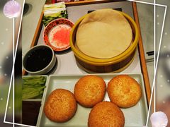 精品牡丹花酥不腻烤鸭-褚记北京烤鸭(广州路店)