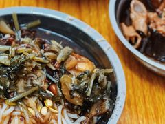 -灵山卢梅燕粉店