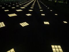 -南京眼步行桥
