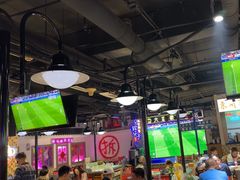 -马路牙子烧烤音乐酒馆(望京店)