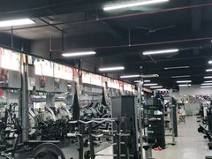 -星动力健身俱乐部(新塘店)