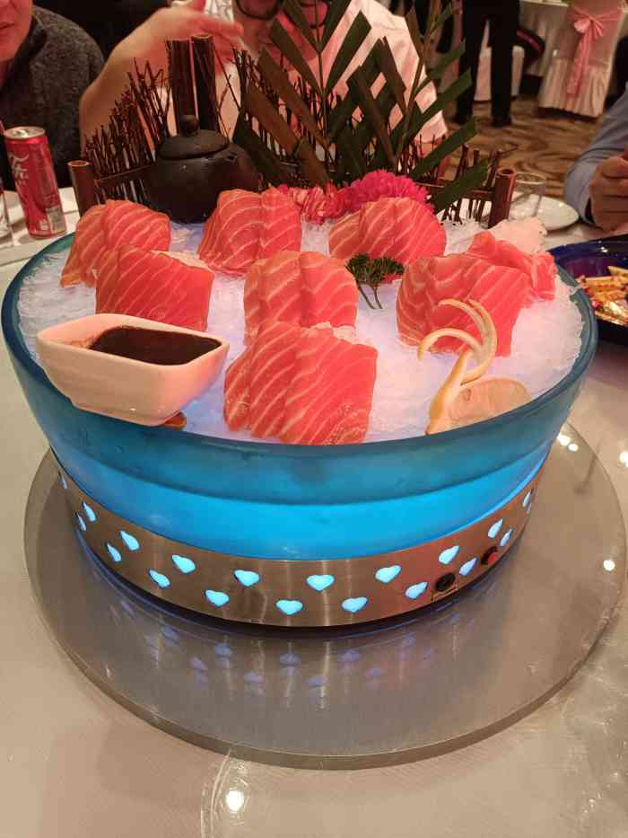 谷语中餐厅-"之前走红旗大街经常看到这家,外边看很大,.