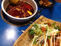 -马路边边 传媒大学店
