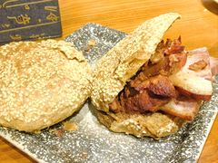 -老天桥酱肉烧饼夹肘子(天桥店)