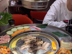 -哈哈碳都·牛肋条无限自助烤肉(台江万达店)