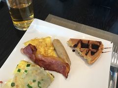 -上海虹桥西郊假日酒店