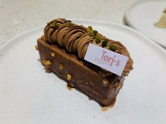 海盐巧克力榛子蛋糕-Toris(LuOne凯德晶萃广场店)