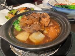 萝卜牛腩煲-老坑记·香港经典粤菜馆