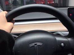 -TESLA 特斯拉(广州天环广场体验店)