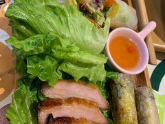 -越弥越南传统美食馆