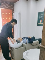 -贝勒爷专业男发