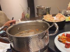 -余欢领鲜火锅(新街口店)