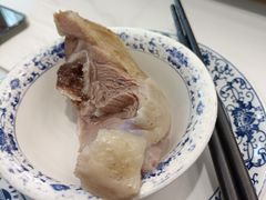 -三江源美食城