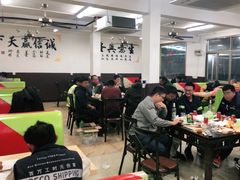大堂-老地方烧烤大排档