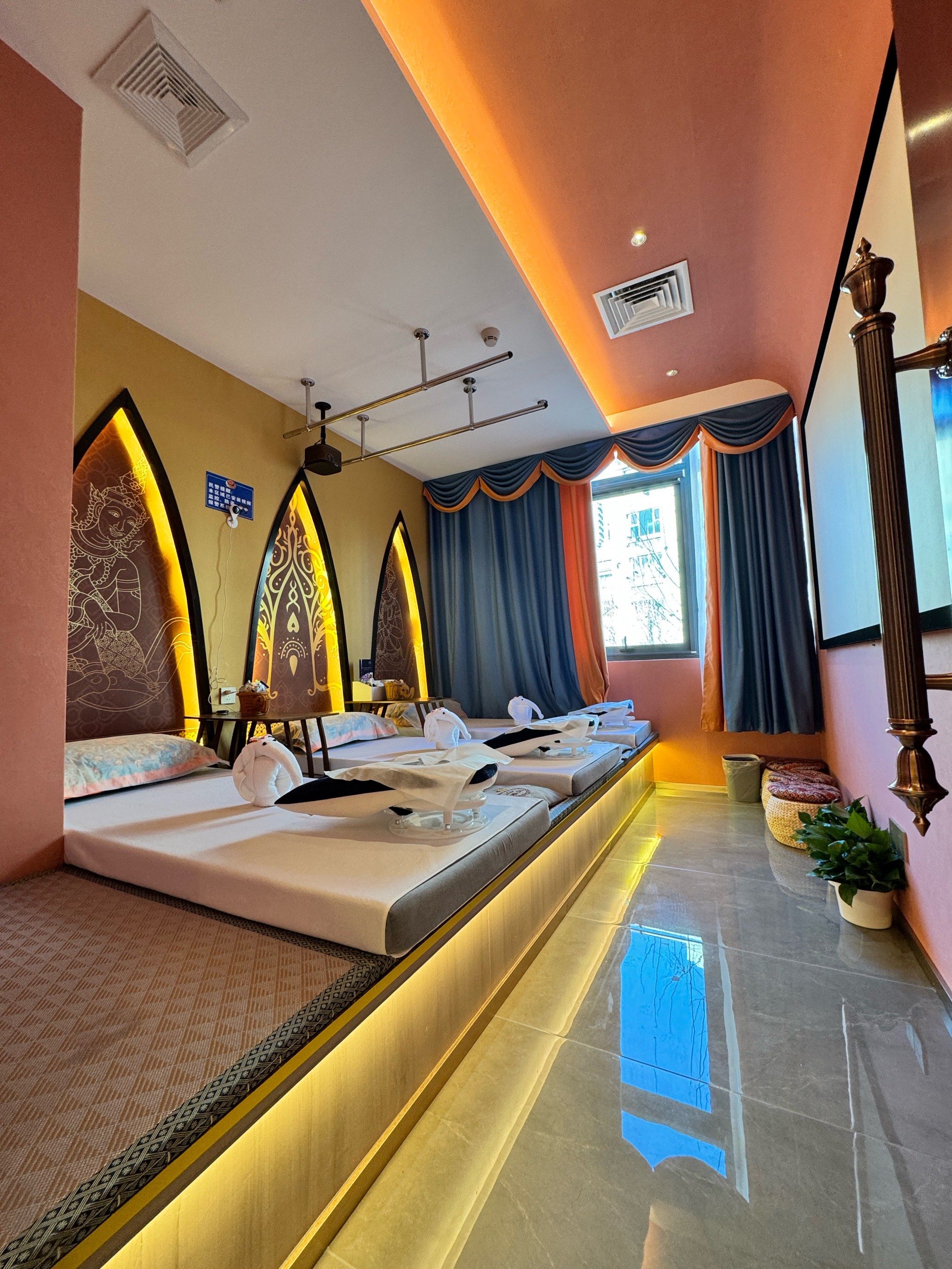 泰合里右安门店,泰式按摩充电站