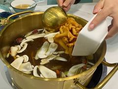 -阿鹏故事野生菌火锅(古城店)