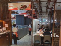 -阿瓦山寨·湘菜现炒·剁椒鱼头王(咸阳总店)