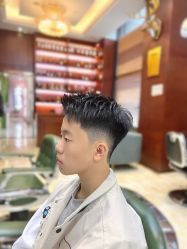 -尼特斯男士发型馆