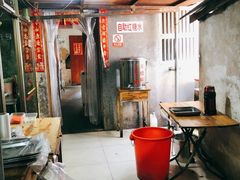 大堂-陈氏老字号十三小炸炸店