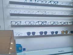 -视野联行眼镜·蔡司·尼康战略合作店(城西银泰店)