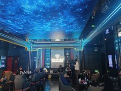 -屋有岛沉浸游戏旗舰店(中山公园店)