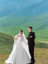 -喜爱高定婚纱摄影