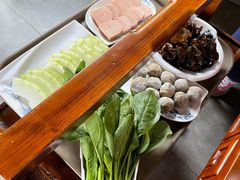 -亿诣蝎府炸酱面羊蝎子火锅(酷车小镇店)