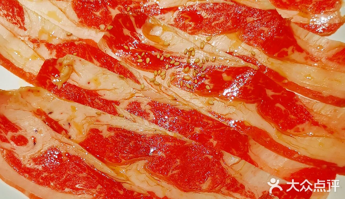 牛角是北京非常知名的烧肉品牌店，深受大众的喜爱