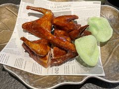 -蝴蝶里·粤菜·点心(滨江龙湖店)