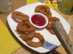 洋葱圈-菲滋意式餐厅(金华银泰城店)