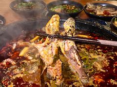 -三道苗苗鱼·美蛙黄辣丁(八里店)